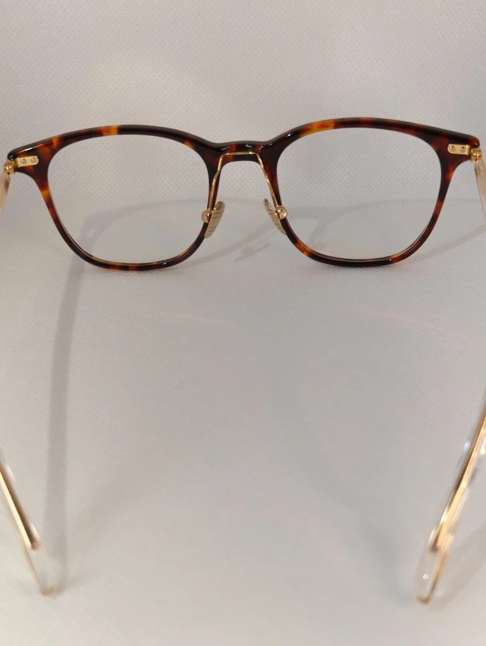 Follow. Gold, Tortoiseshell Square Frame. Elegant. Nice Detail.